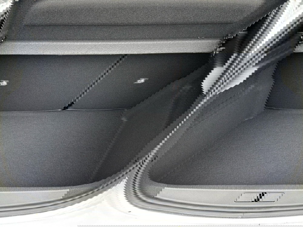 Opel Corsa nuova a Ferrara (17)