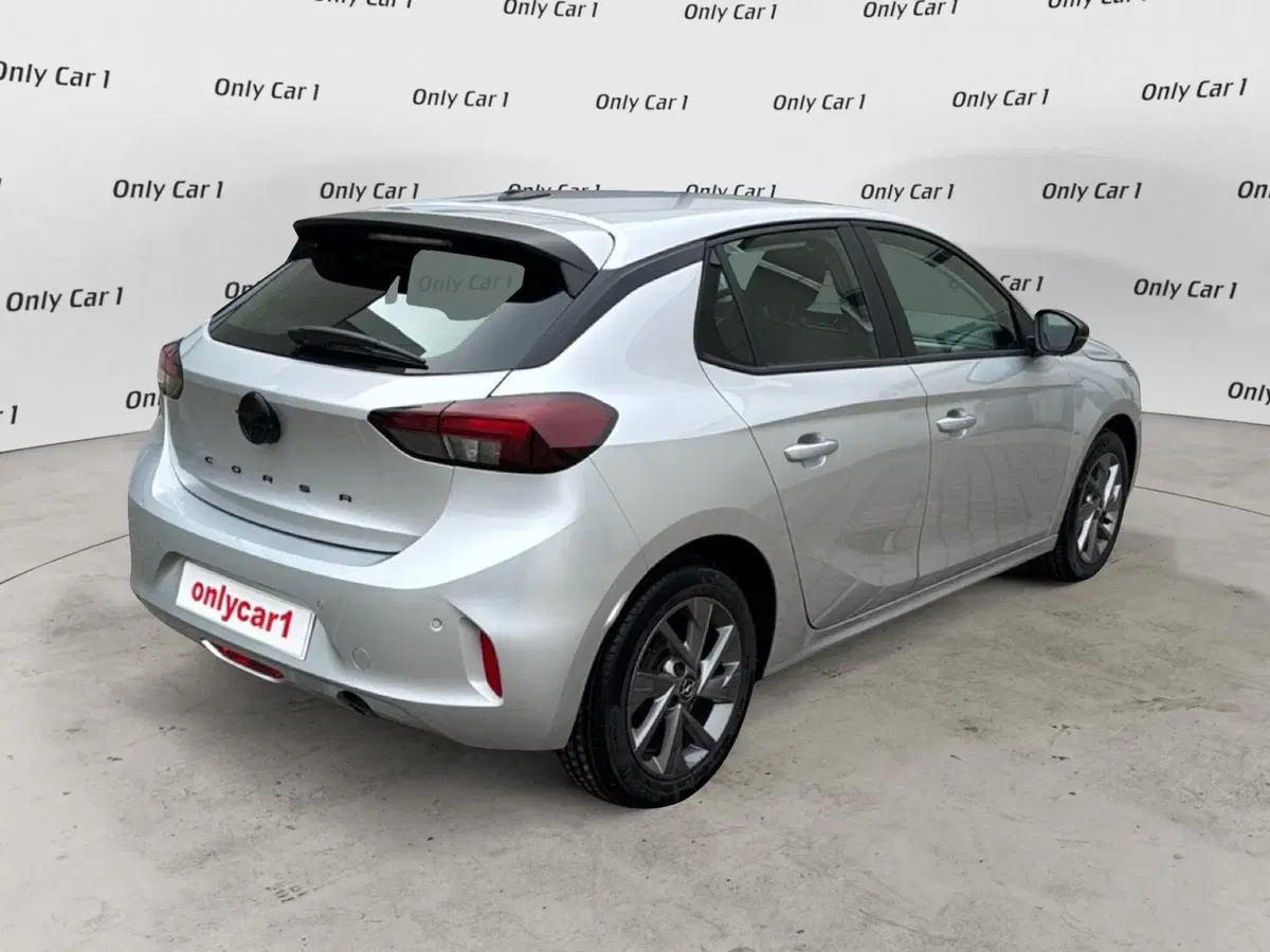 Opel Corsa nuova a Ferrara (6)