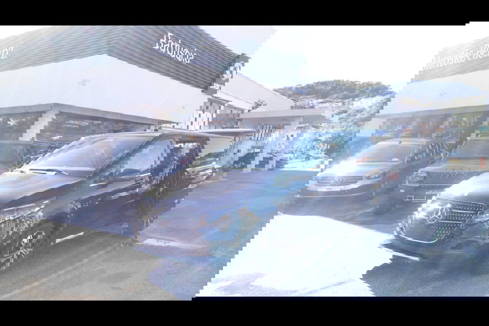 Mercedes-Benz Classe V nuova a Pescara (7)