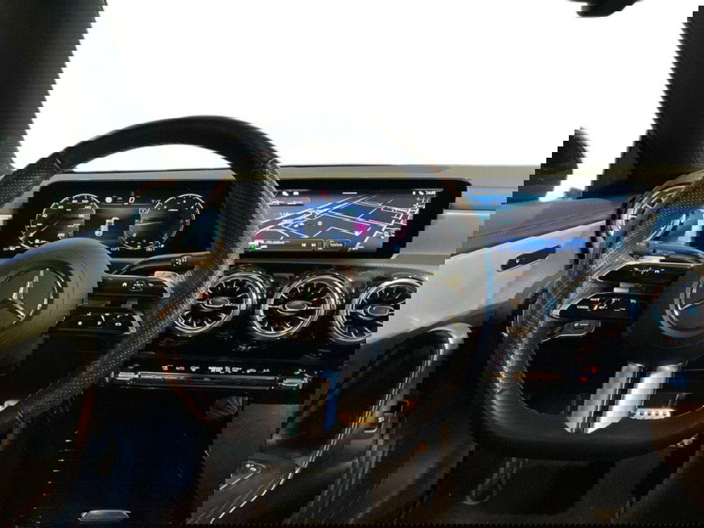 Mercedes-Benz CLA Shooting Brake usata a Rimini (11)