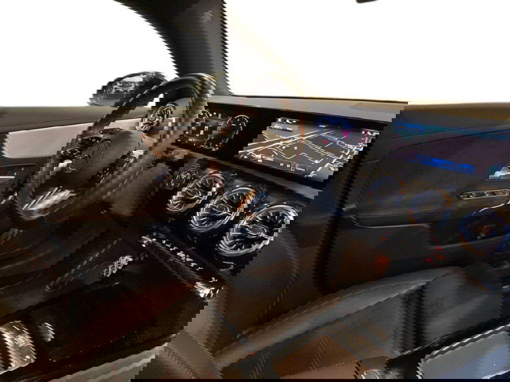 Mercedes-Benz CLA Shooting Brake usata a Rimini (12)