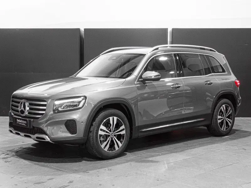 Mercedes-Benz GLB nuova a Ancona