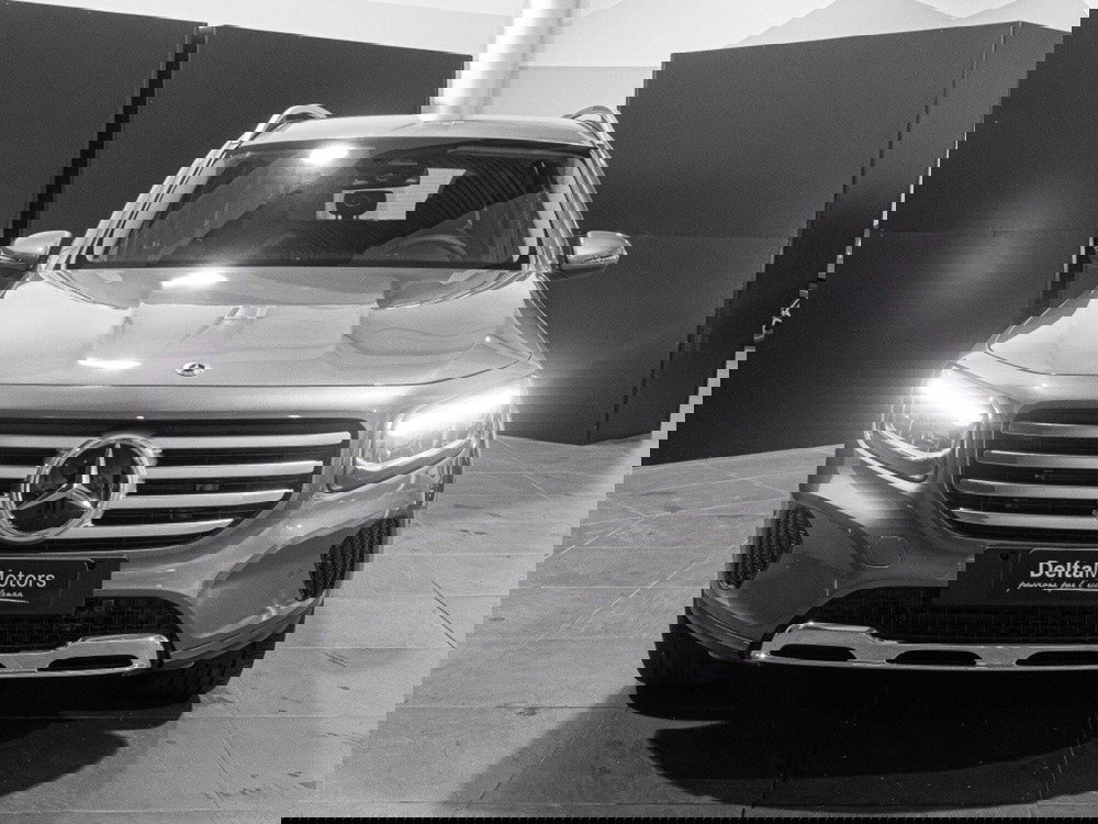 Mercedes-Benz GLB nuova a Ancona (2)