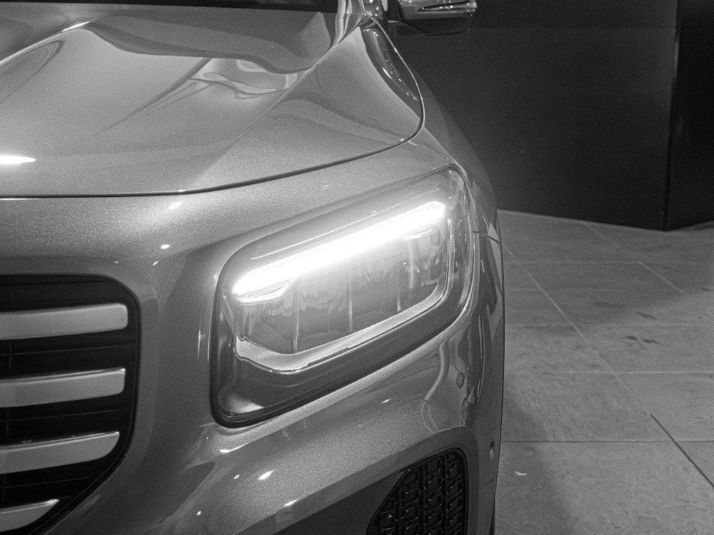 Mercedes-Benz GLB nuova a Ancona (3)