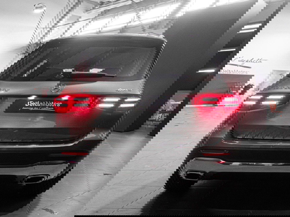 Mercedes-Benz GLB nuova a Ancona (7)