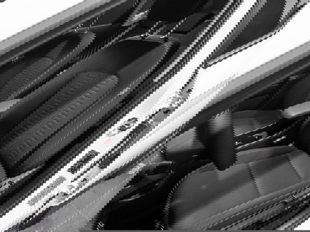 Hyundai Kona nuova a Macerata (12)