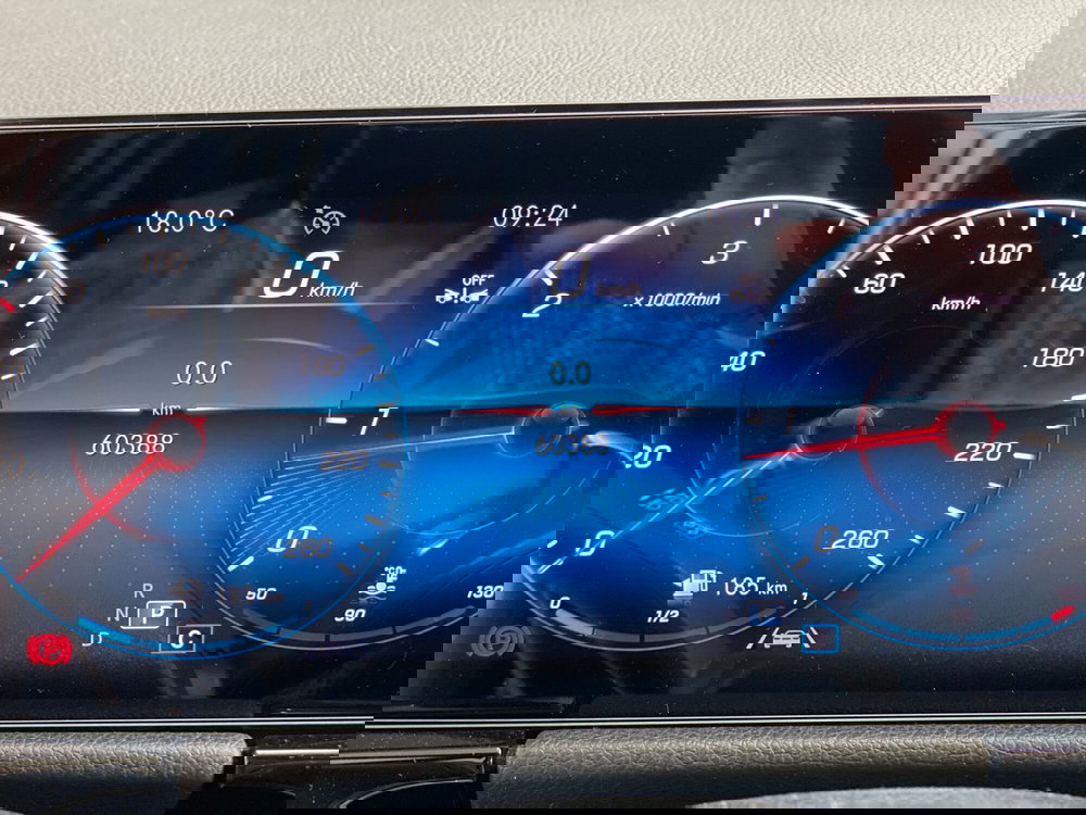 Mercedes-Benz GLA SUV usata a Napoli (11)