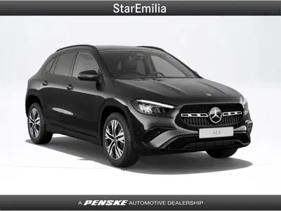 Mercedes-Benz GLA SUV 200 d Business Extra auto nuova a Casalecchio di Reno