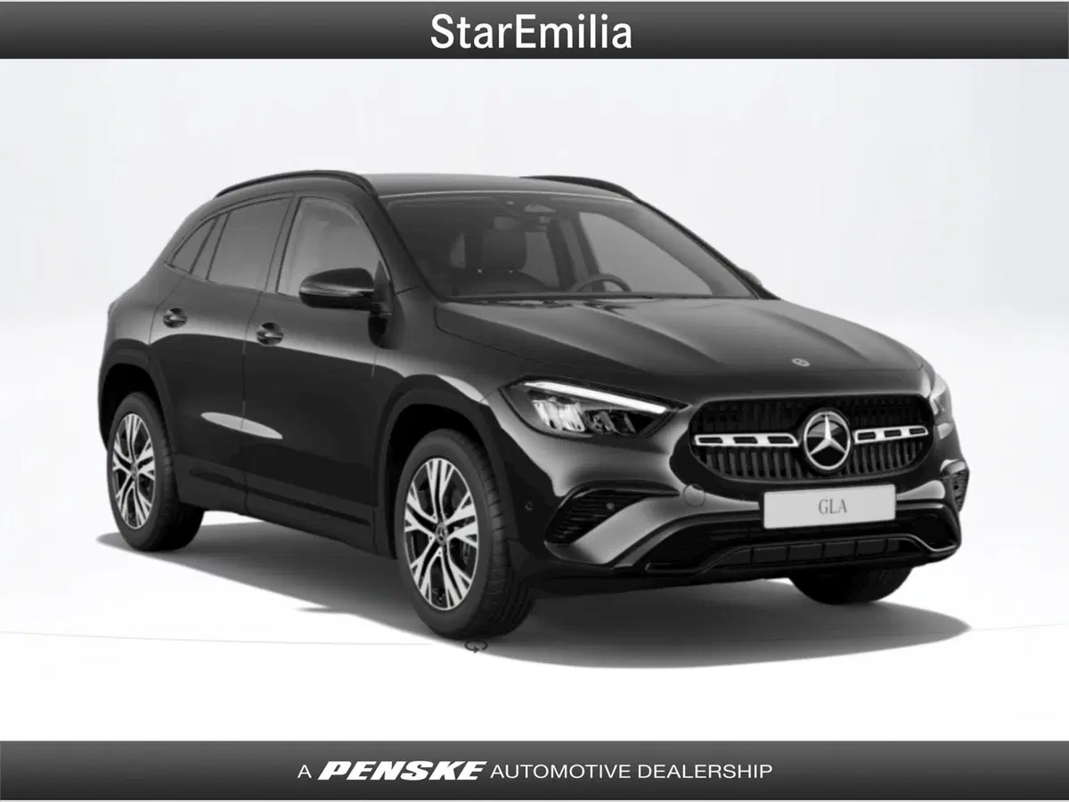 Mercedes-Benz GLA SUV nuova a Bologna