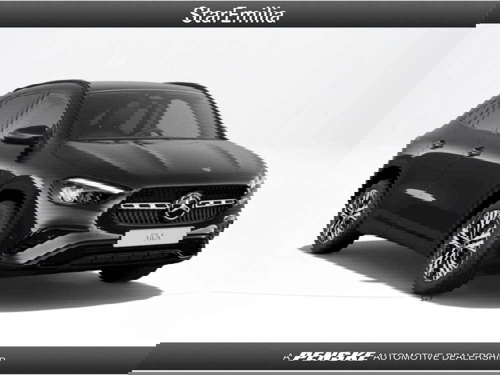 Mercedes-Benz GLA SUV nuova a Bologna