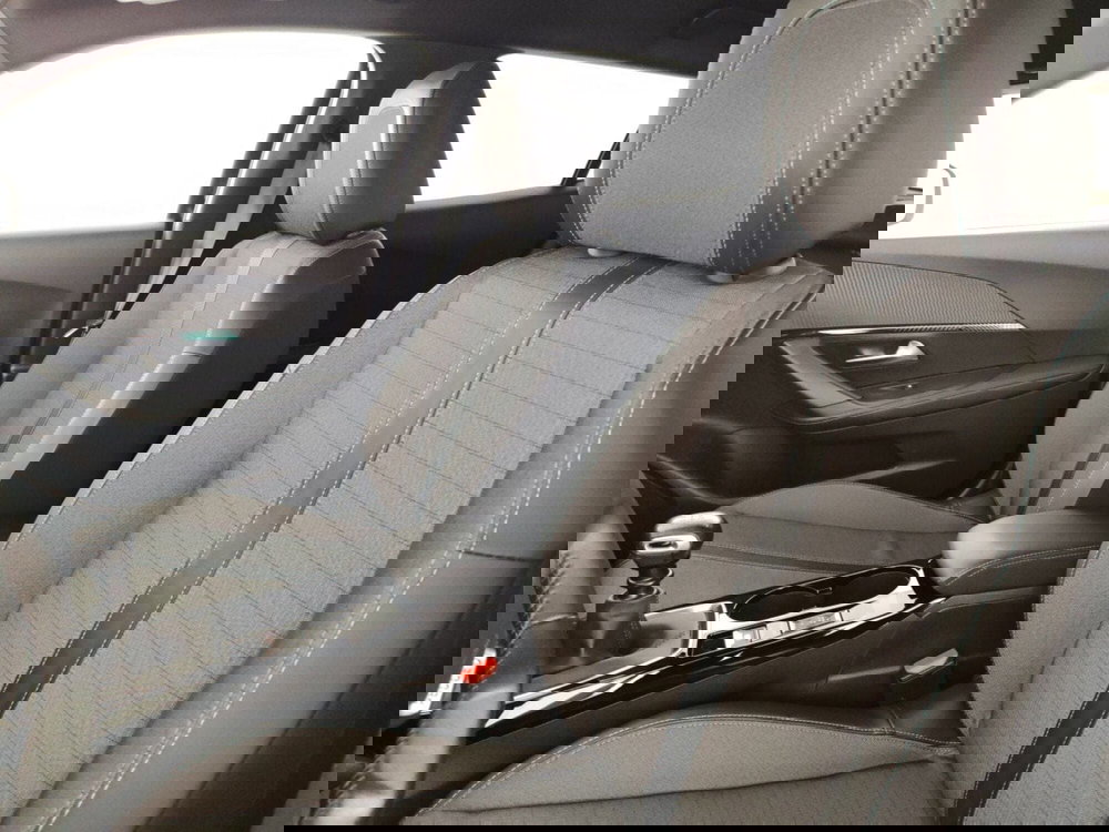 Peugeot 2008 usata a Massa-Carrara (9)