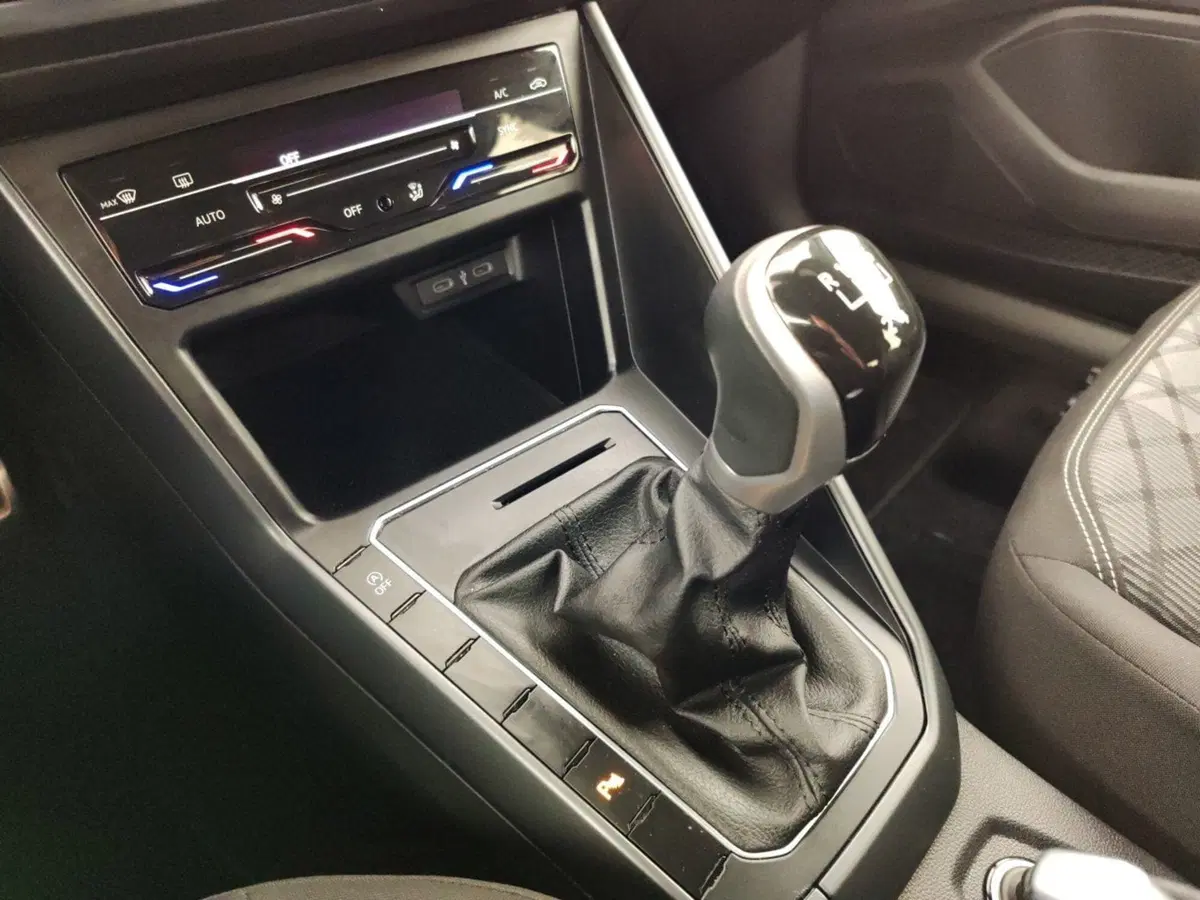 Volkswagen Polo usata a Massa-Carrara (11)