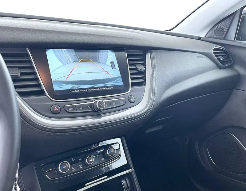 Opel Grandland X usata a Perugia (8)