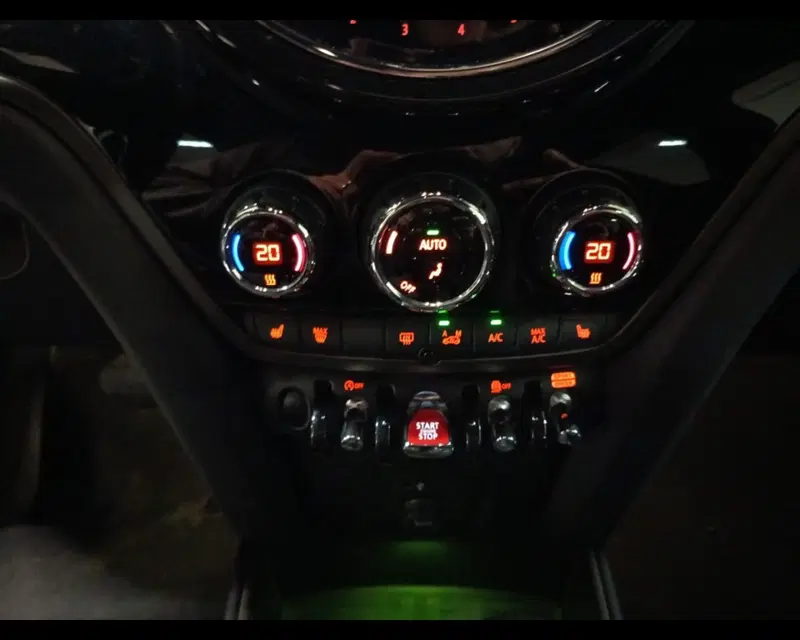 MINI Mini Countryman usata a Napoli (17)