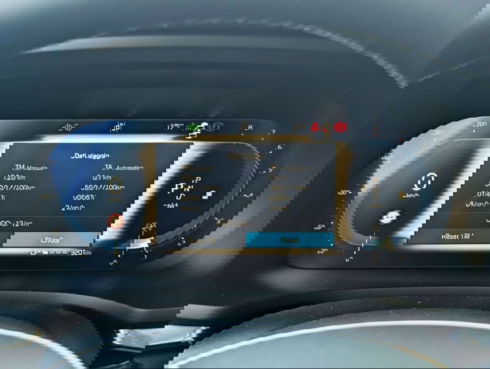 Volvo V60 nuova a Pescara (12)