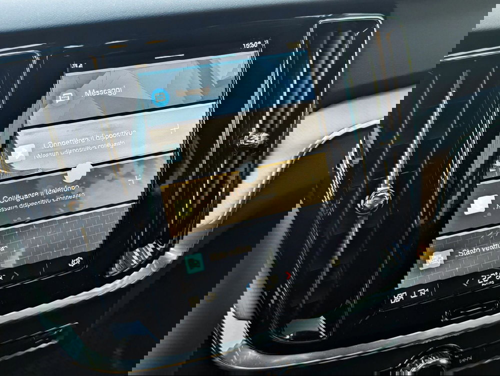 Volvo V60 nuova a Pescara (14)