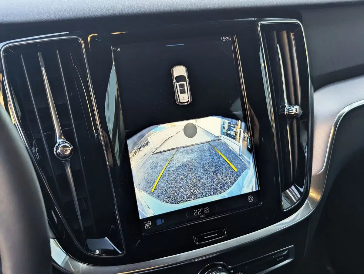 Volvo V60 nuova a Pescara (13)