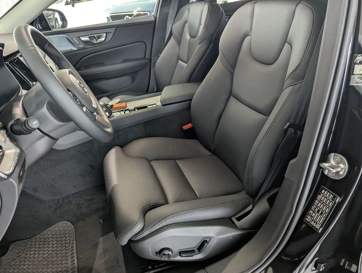 Volvo V60 nuova a Pescara (6)
