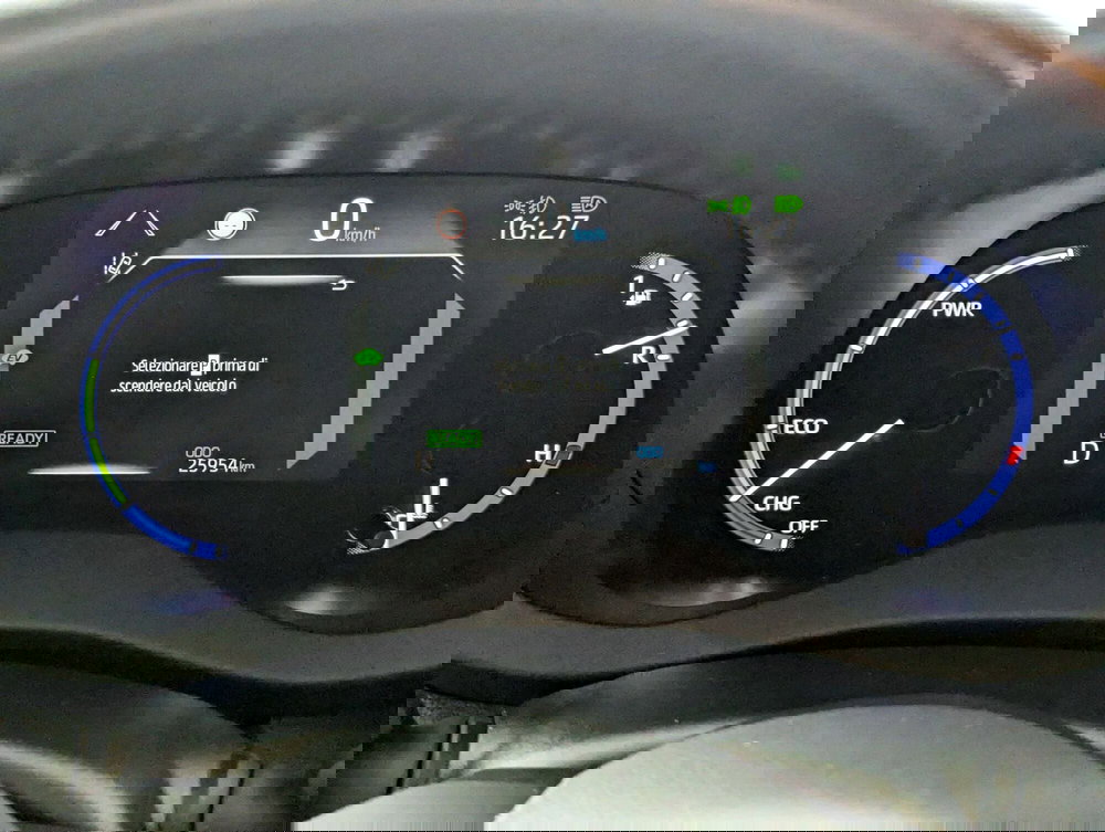 Toyota Yaris Cross usata a Pescara (11)