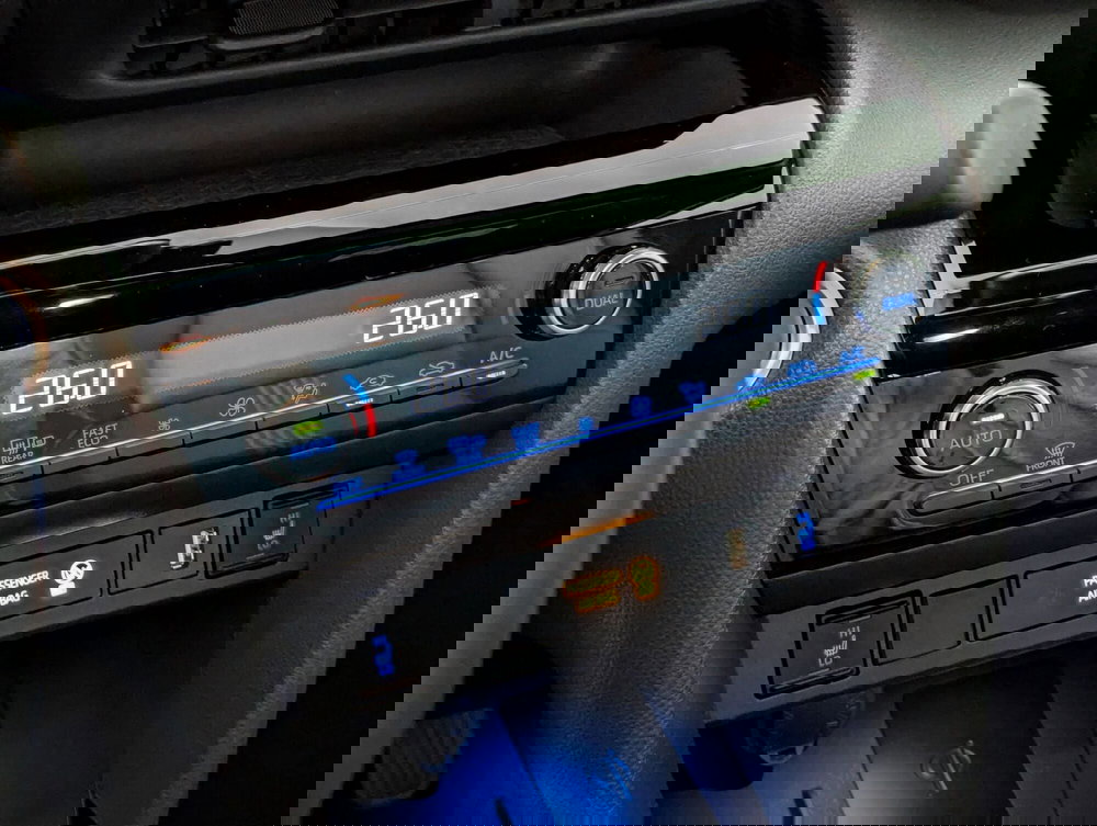 Toyota Yaris Cross usata a Pescara (13)