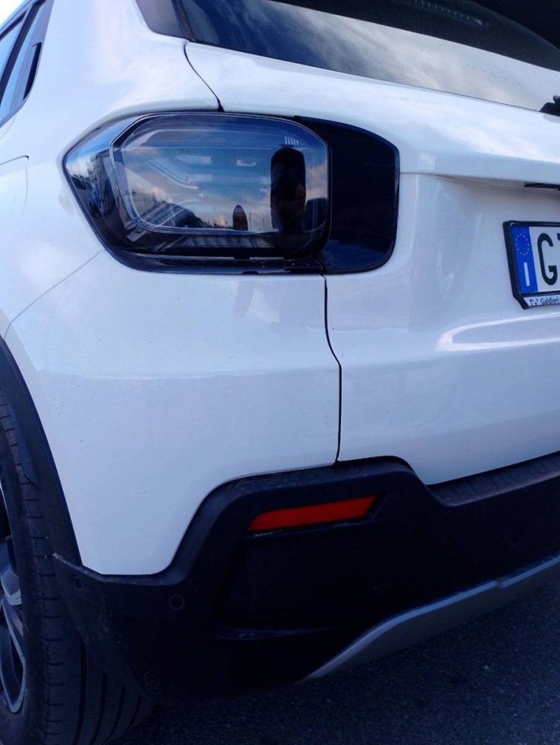 Jeep Avenger usata a Salerno (11)
