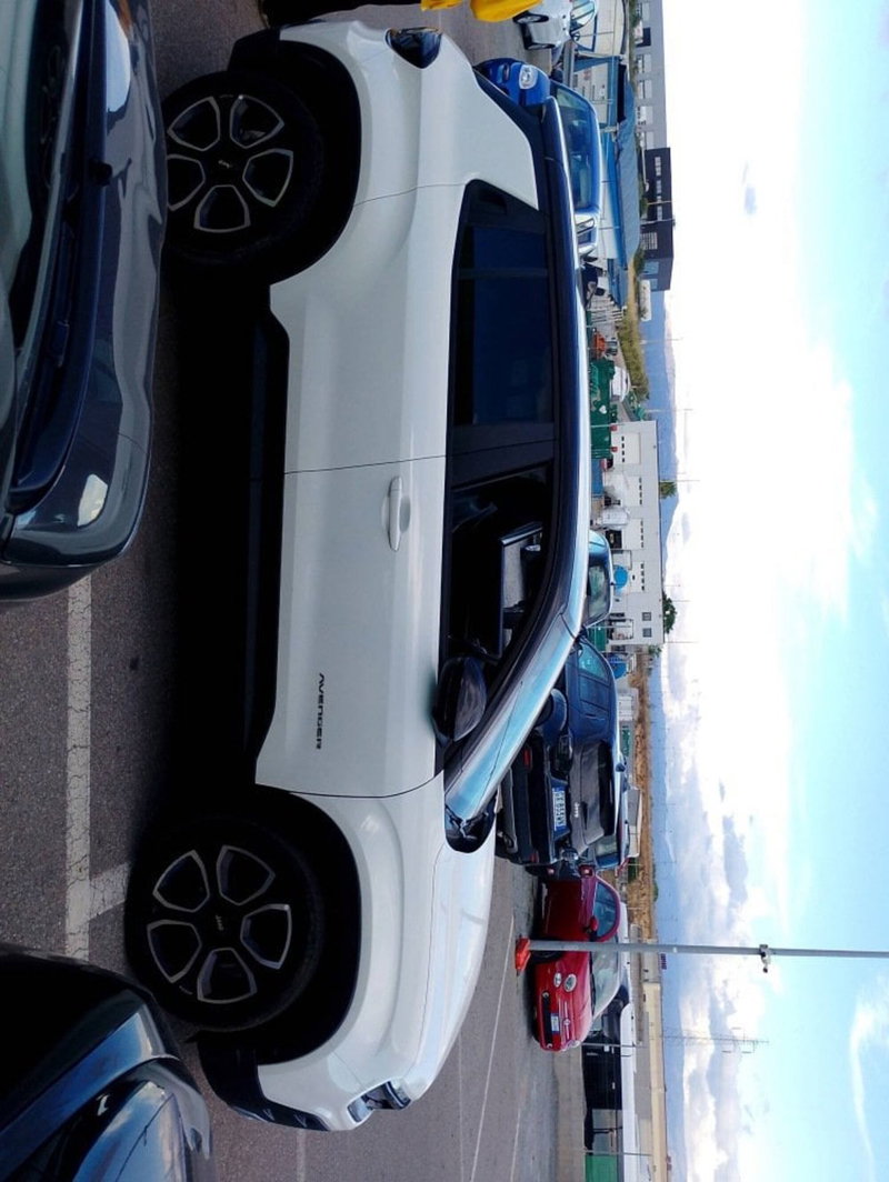 Jeep Avenger usata a Salerno (16)