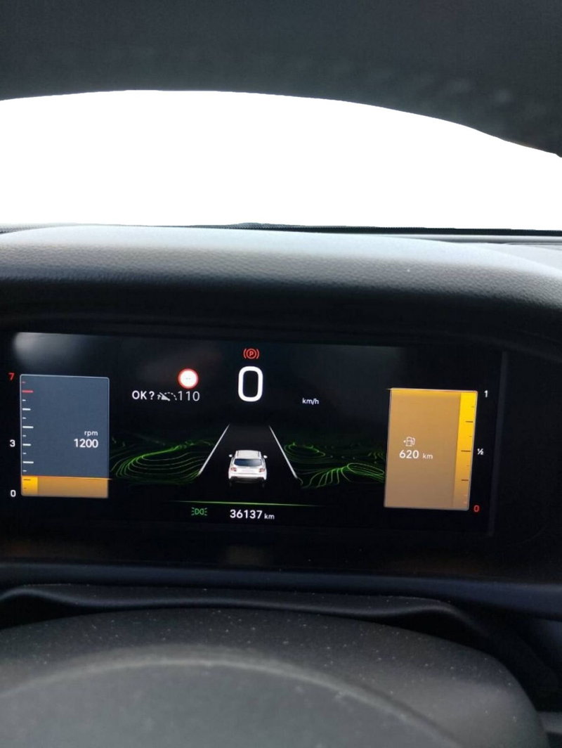 Jeep Avenger usata a Salerno (8)