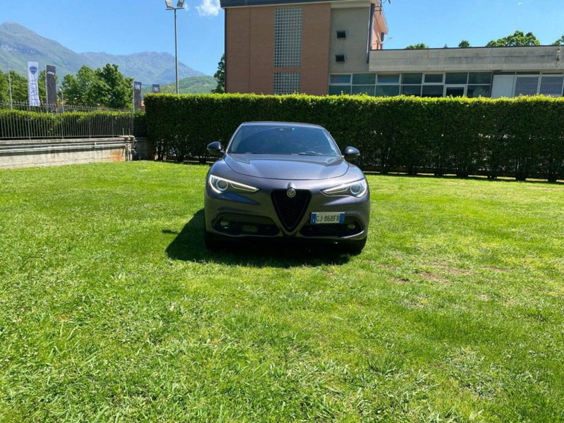 Alfa Romeo Stelvio usata a Salerno (9)