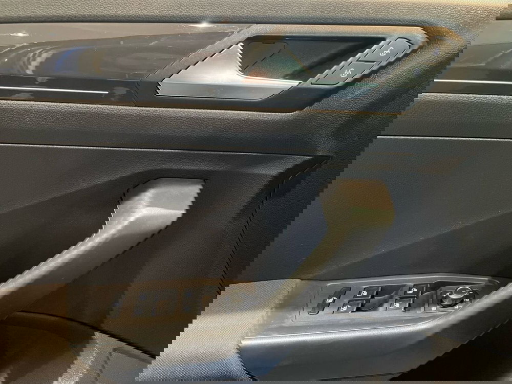 Volkswagen T-Roc usata a Firenze (19)