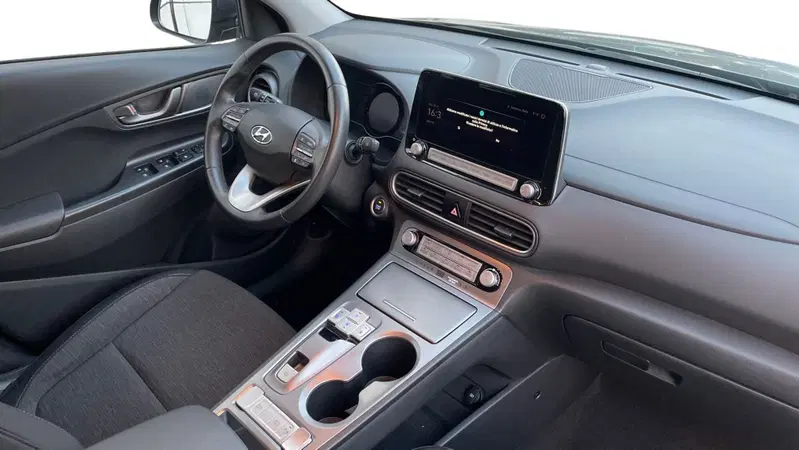Hyundai Kona usata a Varese (10)