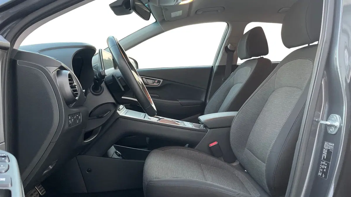 Hyundai Kona usata a Varese (12)
