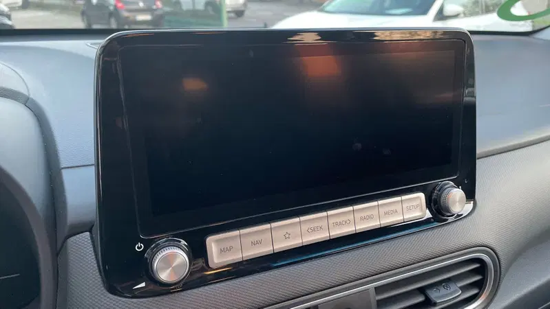 Hyundai Kona usata a Varese (6)