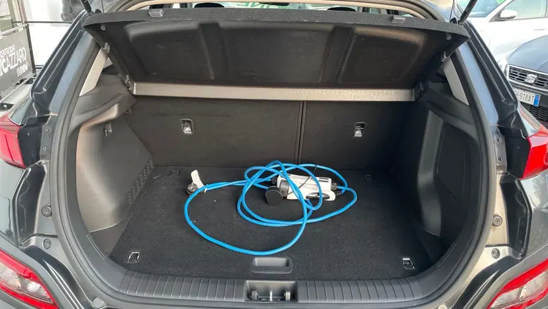 Hyundai Kona usata a Varese (9)