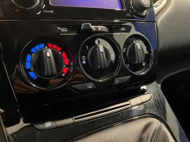 Lancia Ypsilon usata a Pistoia (15)