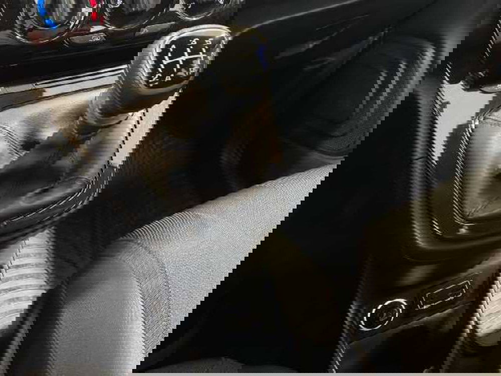 Lancia Ypsilon usata a Pistoia (17)