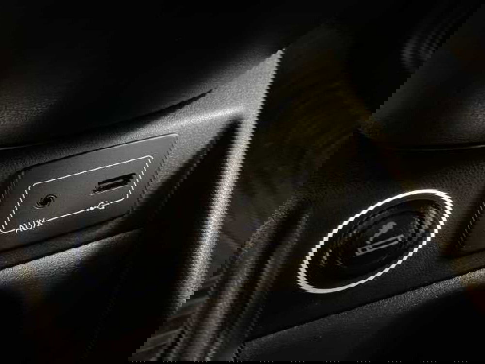 Lancia Ypsilon usata a Pistoia (18)