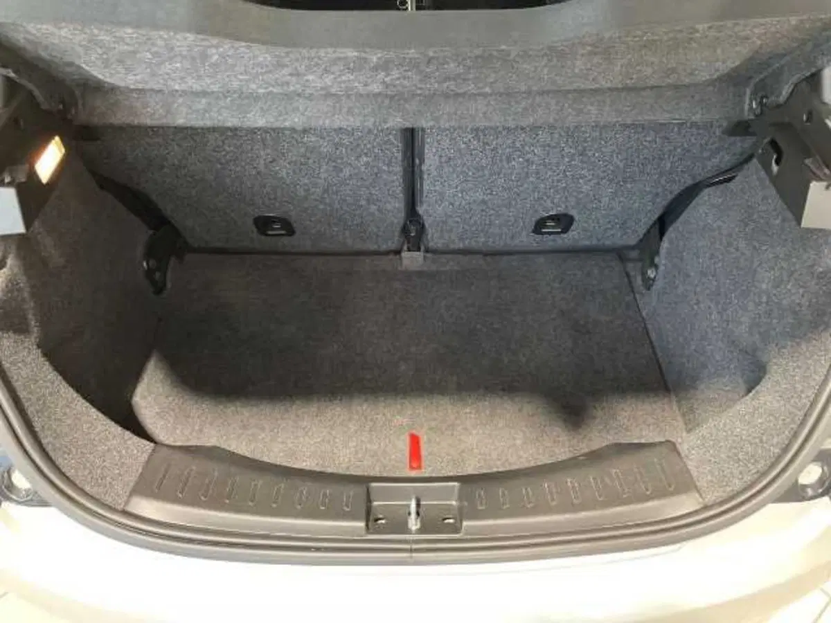 Lancia Ypsilon usata a Pistoia (8)