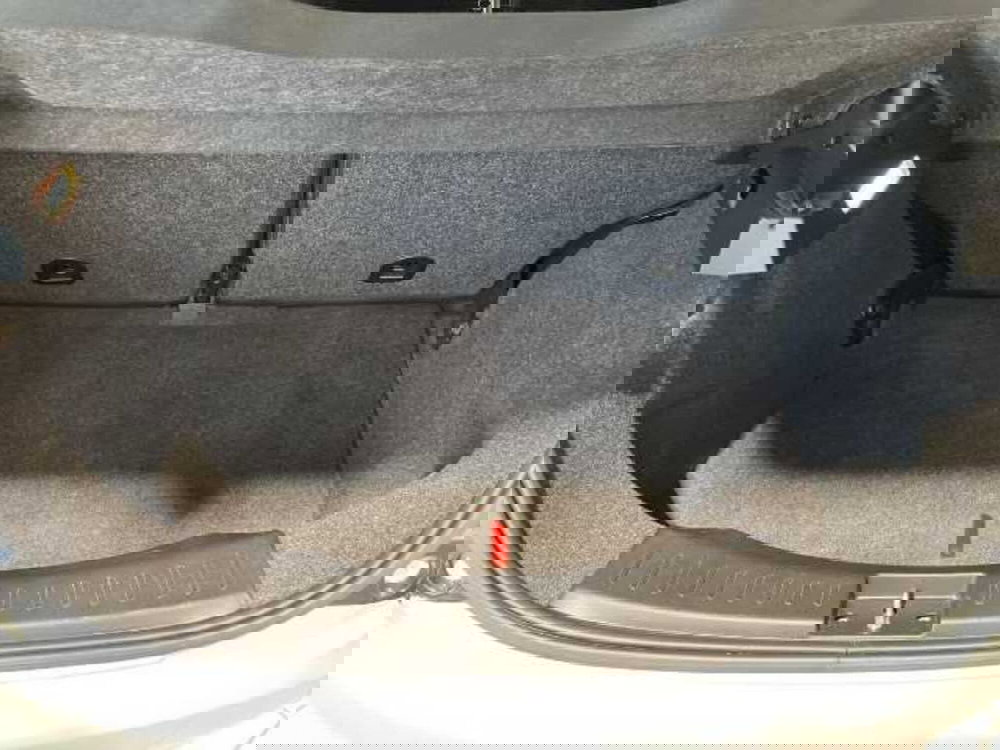 Lancia Ypsilon usata a Pistoia (8)