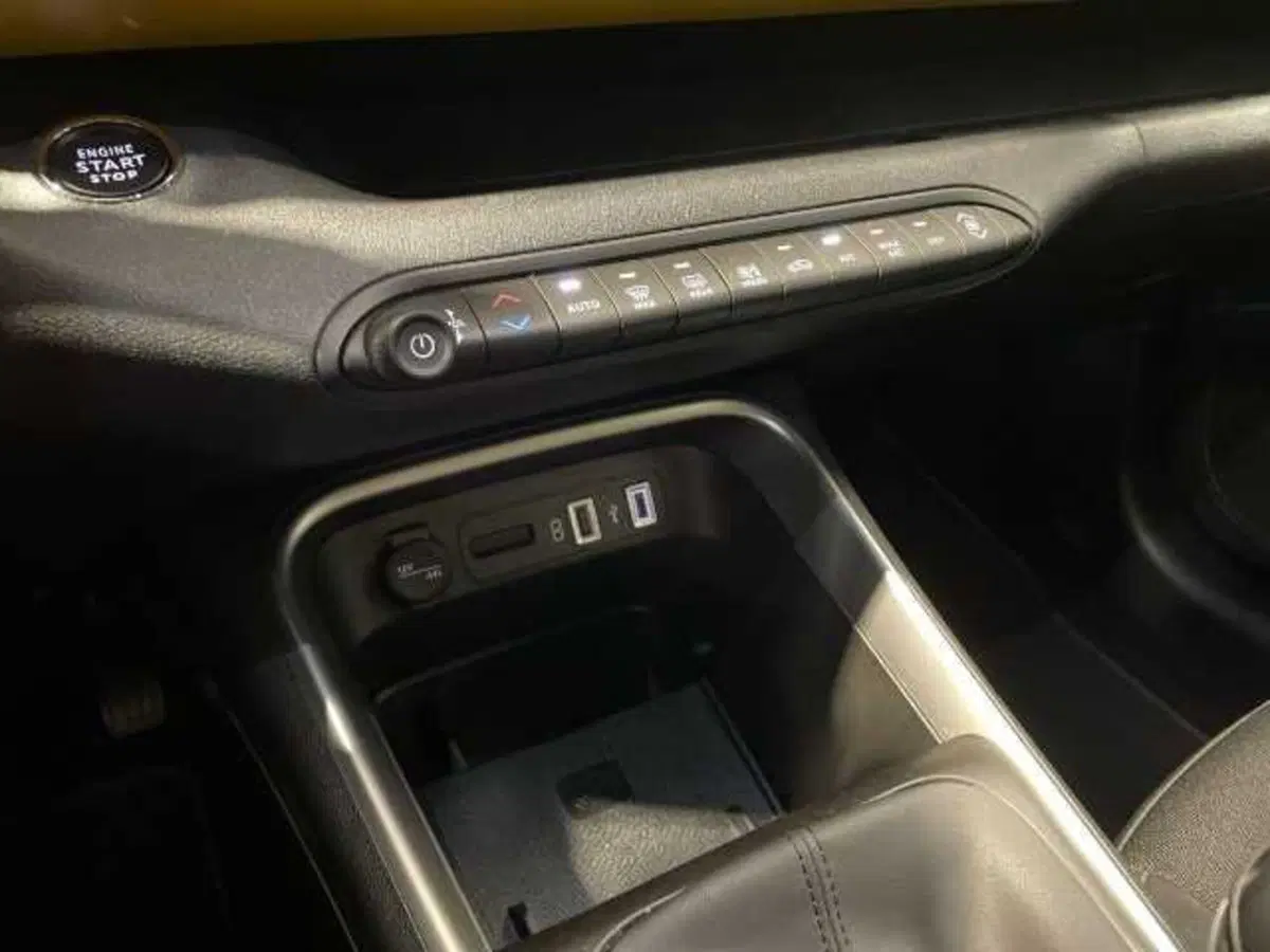 Jeep Avenger usata a Pistoia (15)