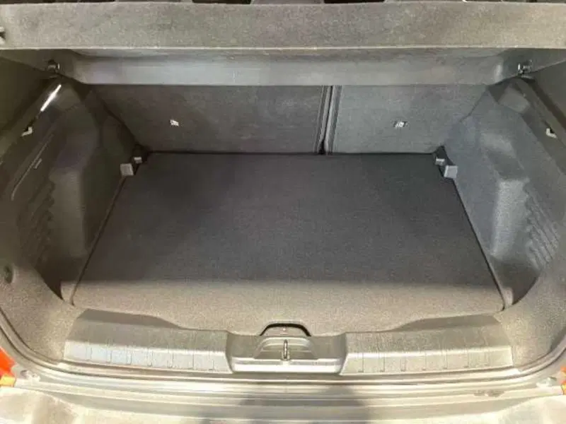 Jeep Avenger usata a Pistoia (8)