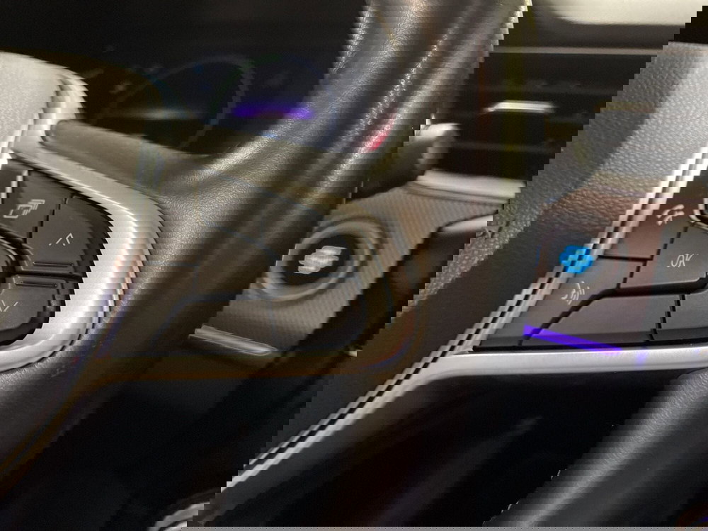 Renault Arkana usata a Varese (14)