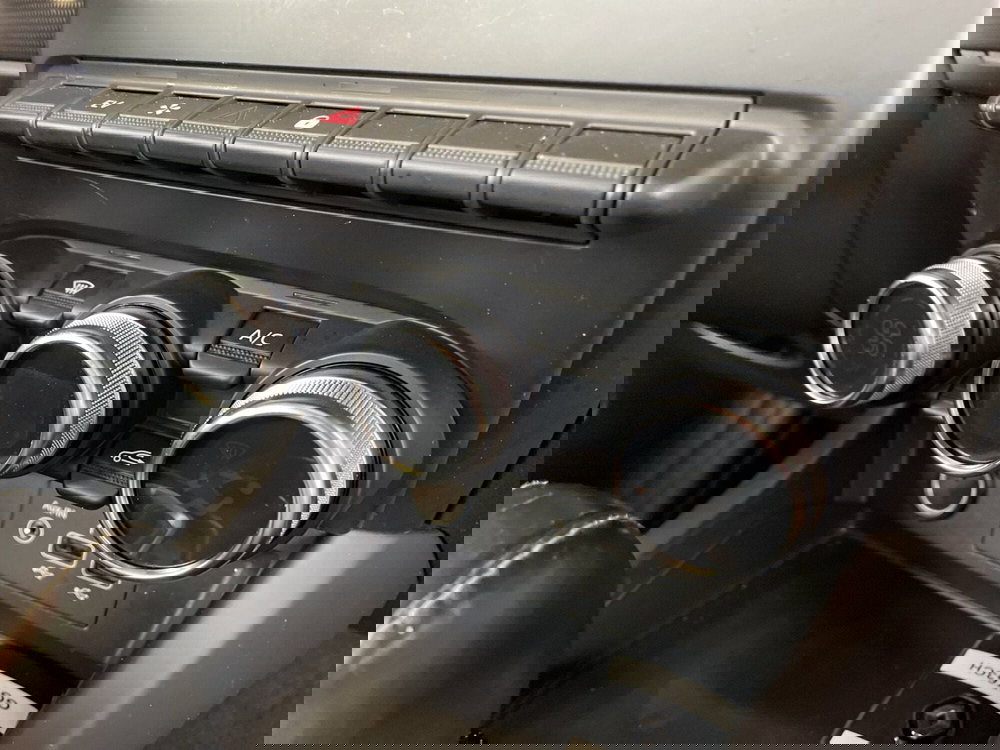 Renault Arkana usata a Varese (8)