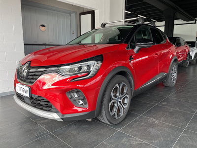 Renault Captur Plug-in Hybrid E-Tech 160 CV Intens del 2021 usata a Saronno