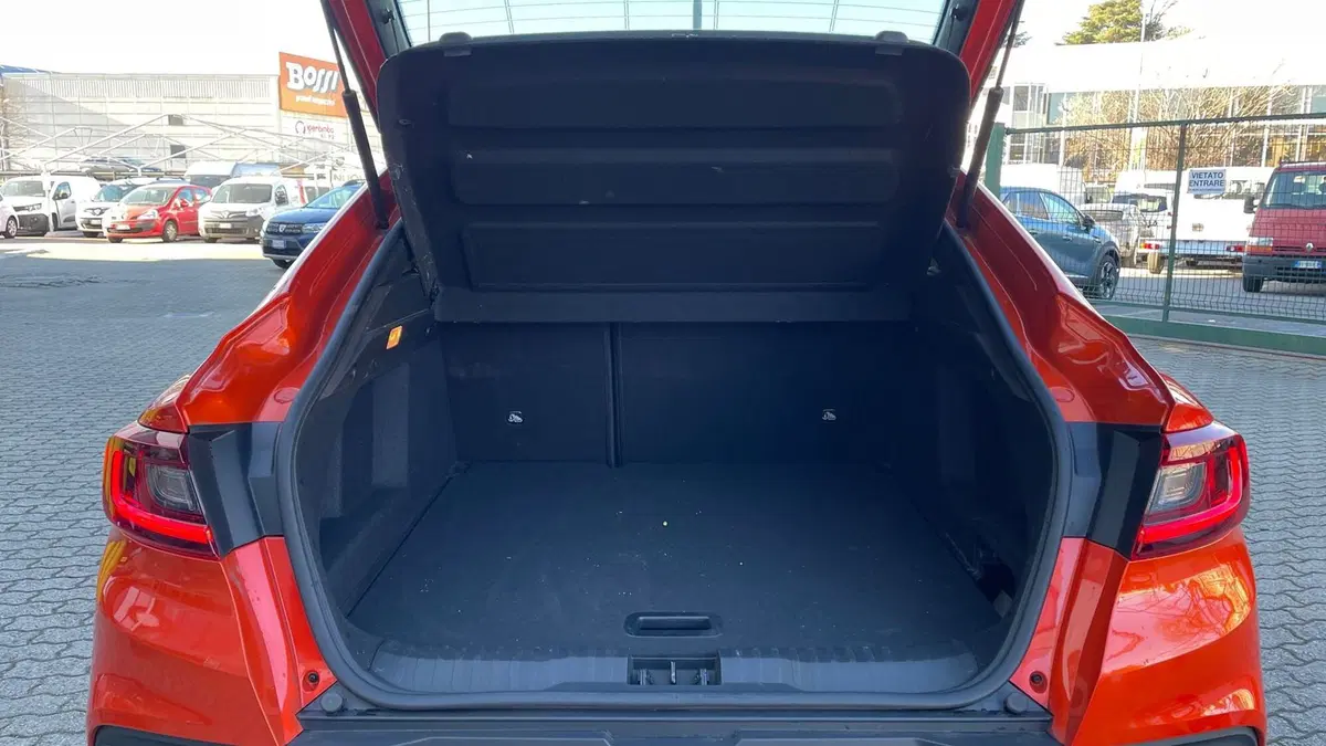 Renault Arkana usata a Varese (9)