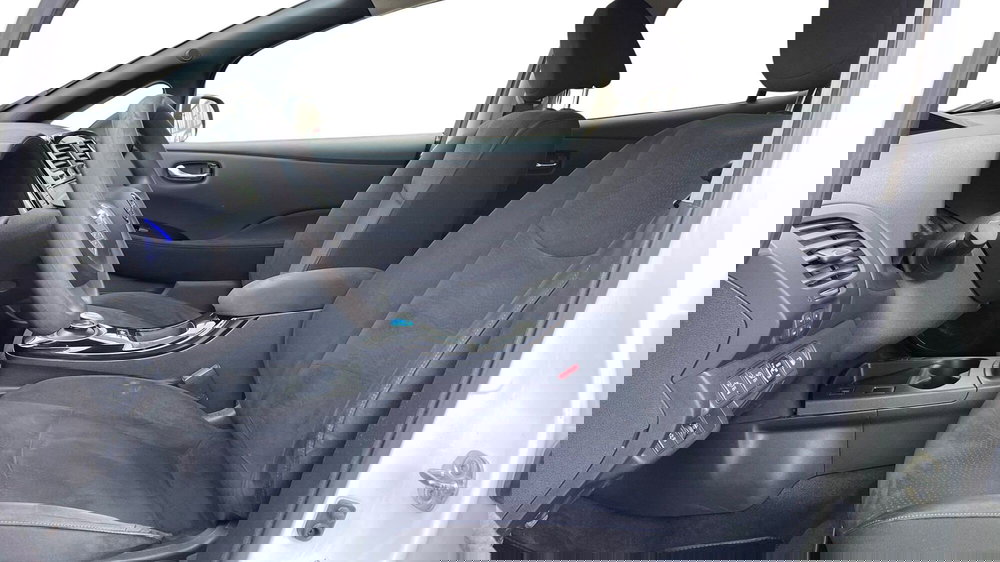 Nissan Leaf usata a Varese (11)