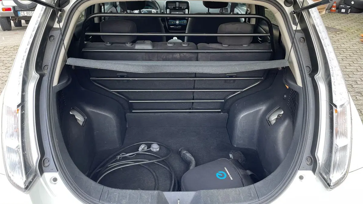 Nissan Leaf usata a Varese (14)