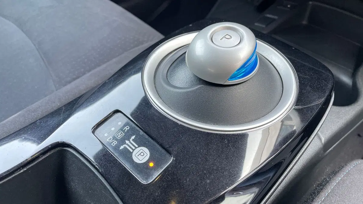 Nissan Leaf usata a Varese (8)