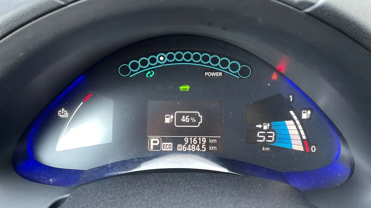 Nissan Leaf usata a Varese (9)