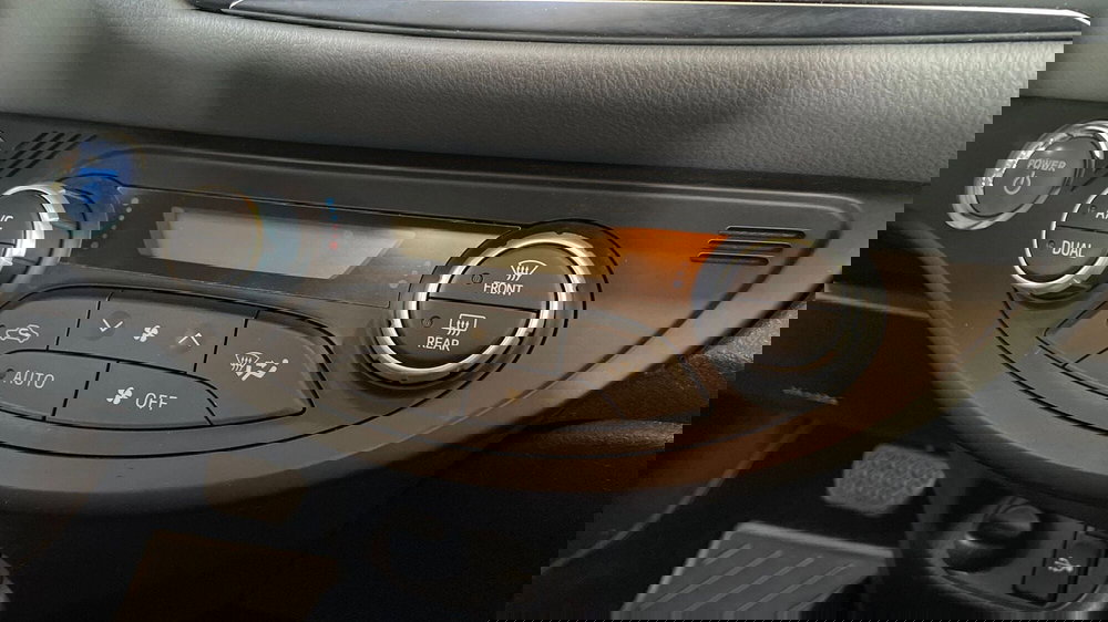 Toyota Yaris usata a Varese (10)