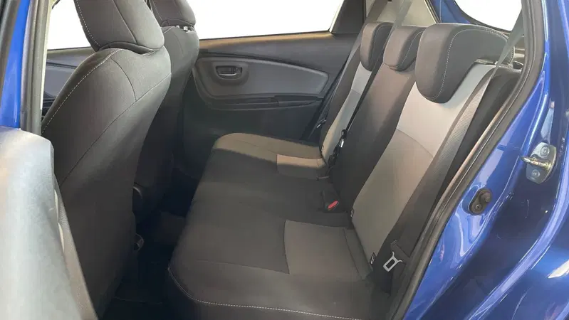 Toyota Yaris usata a Varese (12)
